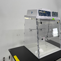 AirClean 600 PCR Workstation image 0